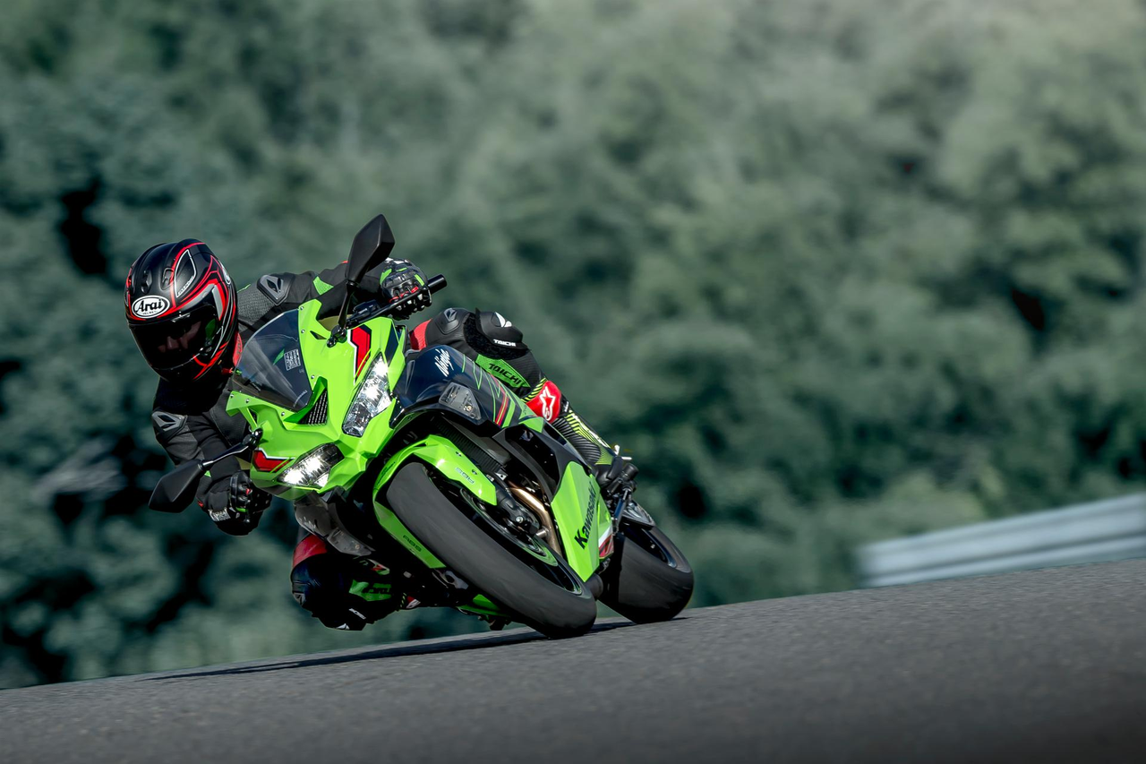 Ninja ZX-4R | 2025 | Kawasaki