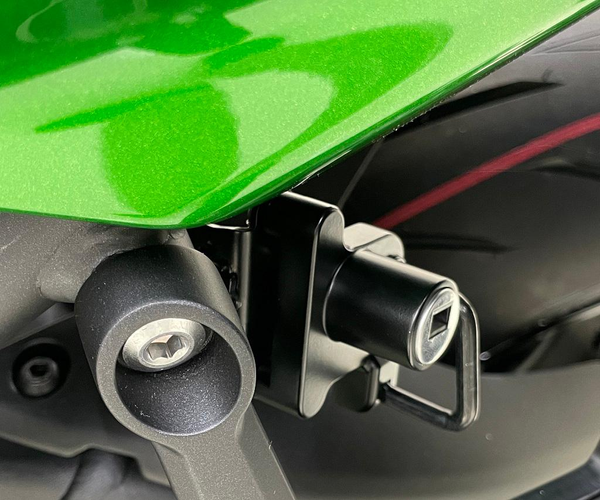HELMET LOCK KIT (Ninja H2 SX SE)